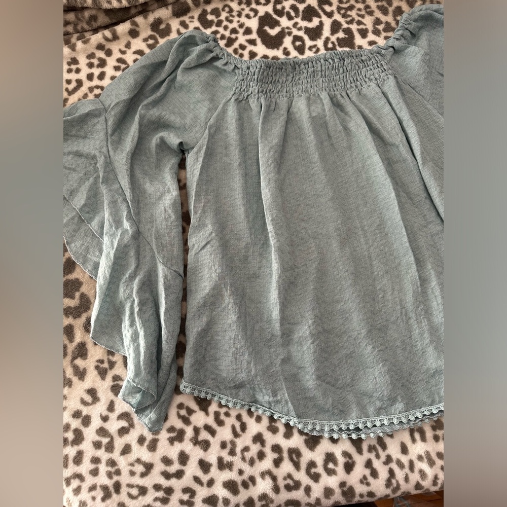 Boutique Off the Shoulder Blouse in Blue Green Size Medium - Picture 9 of 17